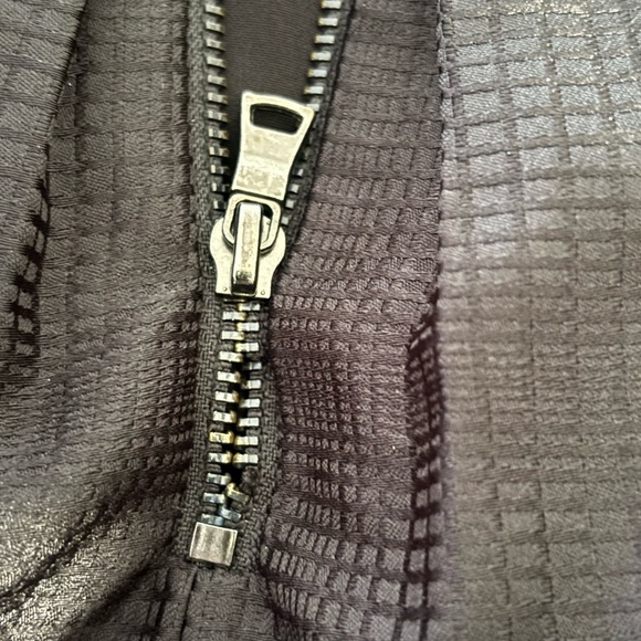 Alice + Olivia Black Pleated Box Mini Skirt Size Small - Picture 8 of 9